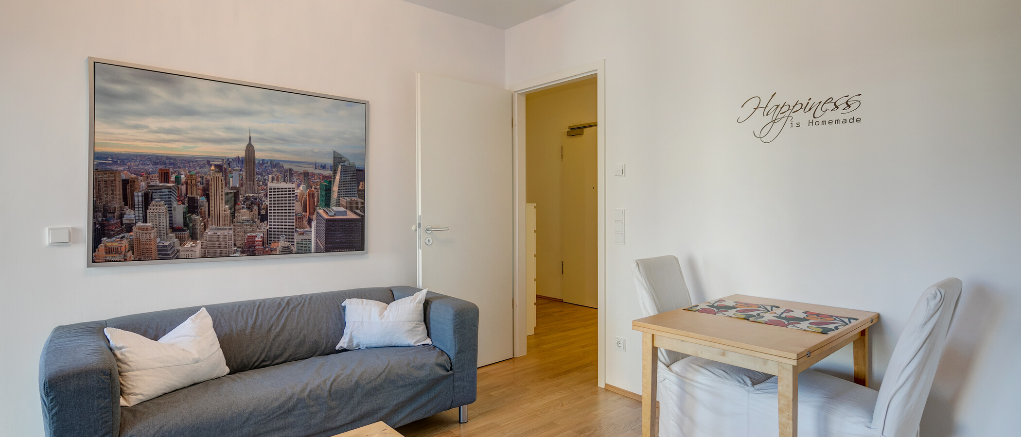 Lapos München Schwabing 02 Élő 8156