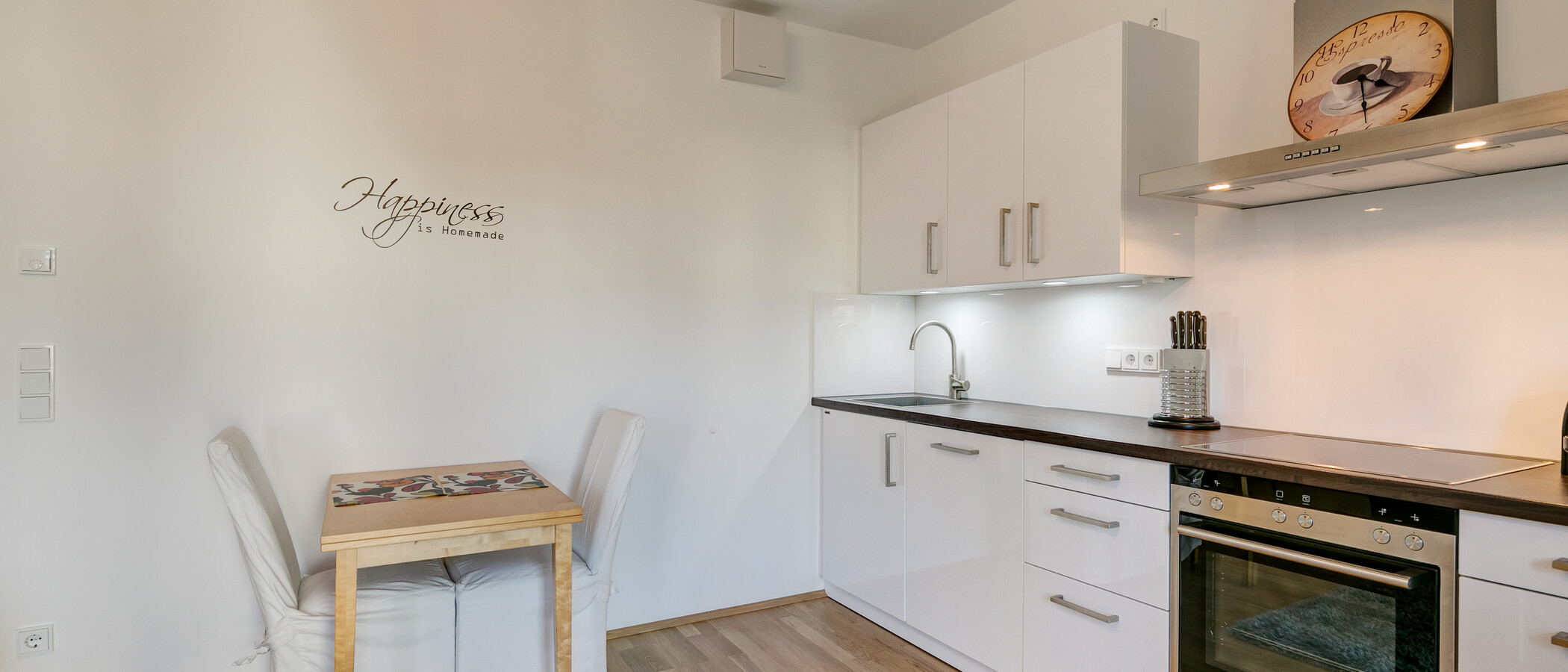 Lapos München Schwabing 02 Konyha 8156
