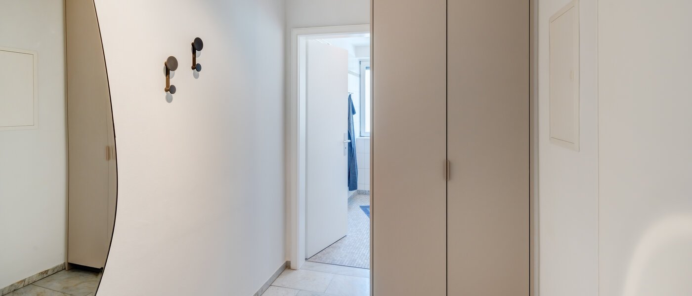 Ravna stran München Giesing 01 Koridor/hodnik 8231