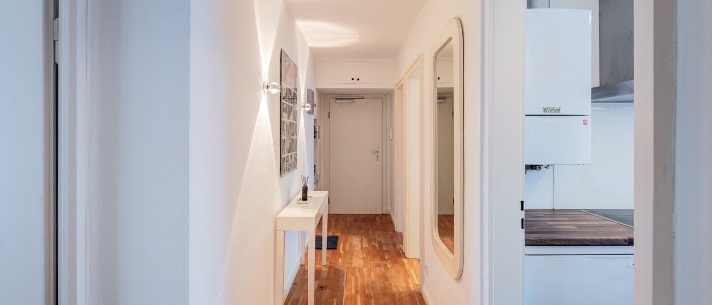 Плосък München Maxvorstadt - Universitätsviertel 02 Коридор/ коридор 8243