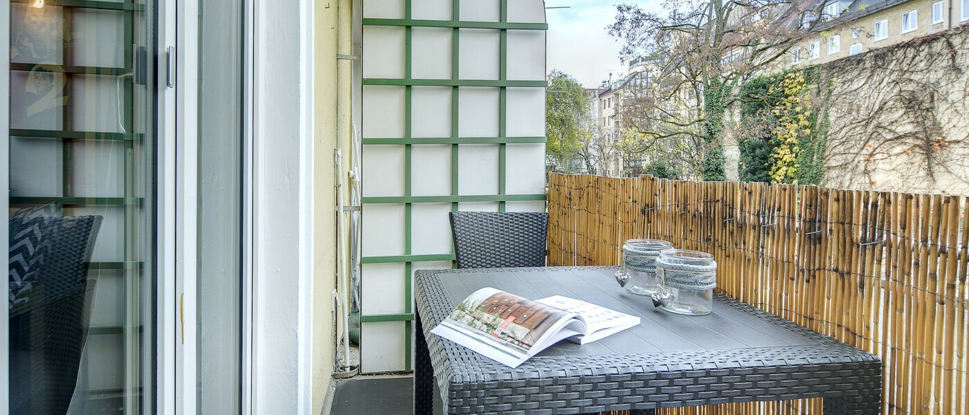 Ravna stran München Maxvorstadt - Universitätsviertel 02 Balkon 8243