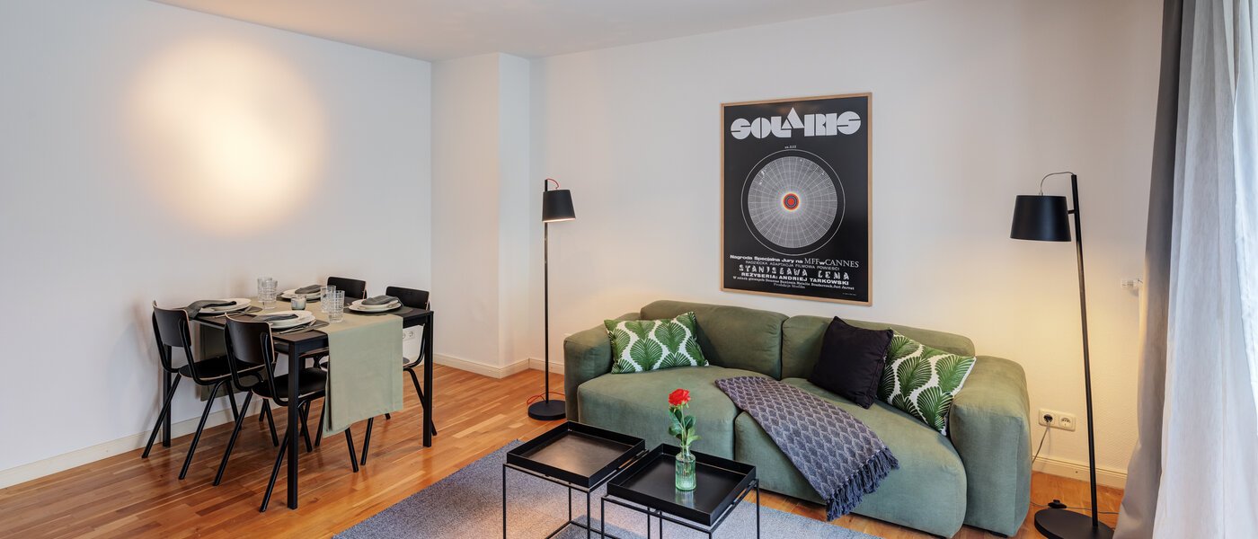 Плосък München Maxvorstadt - Universitätsviertel 01 Дневна зона 8243