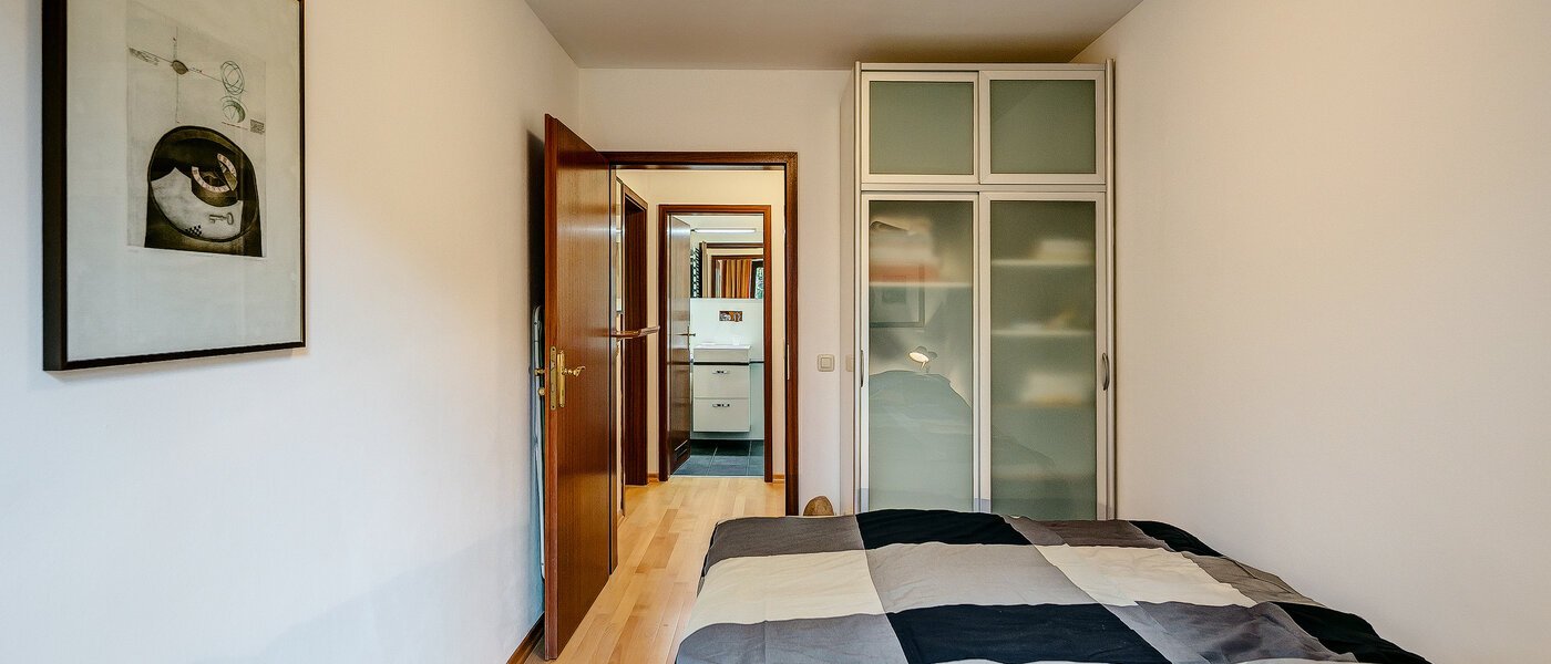 Ravna stran München Thalkirchen 03 Spalnica 8249