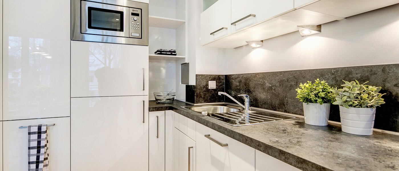 Płaski München Bogenhausen 02 Kuchnia 8290