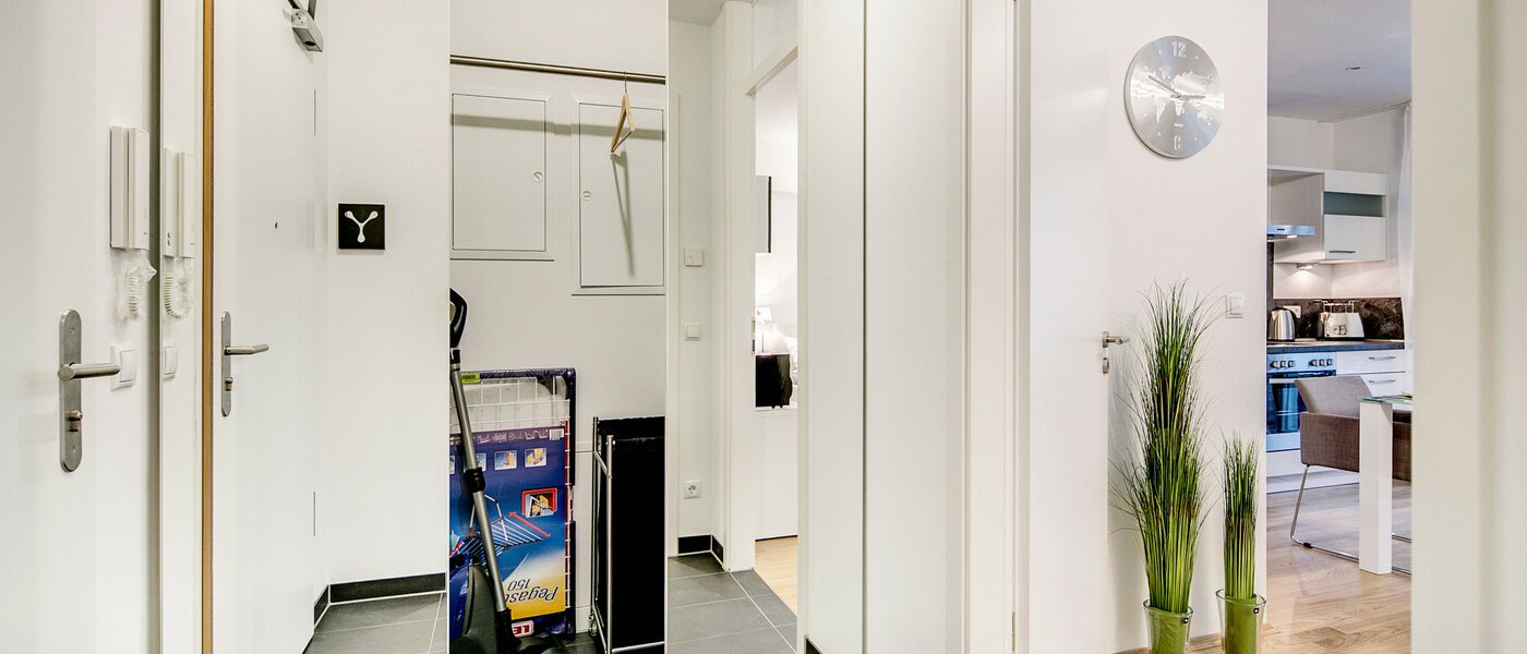 Płaski München Bogenhausen 03 Korytarz/przejście 8290