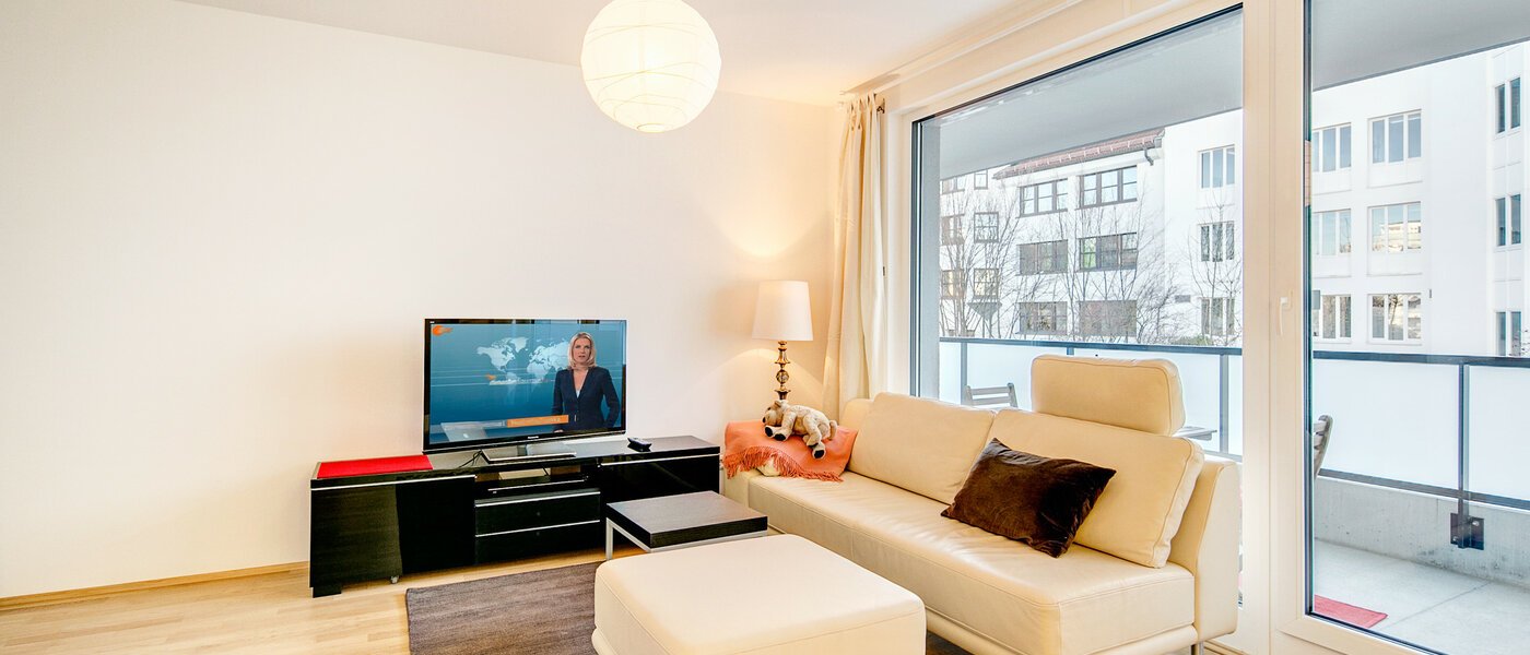 Lapos München Pasing 02 Nappali 8320