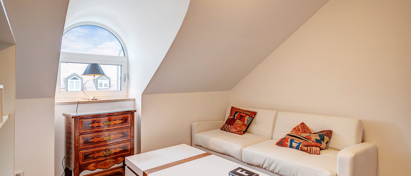 Lapos Ottobrunn 01 Vendégszoba 8329