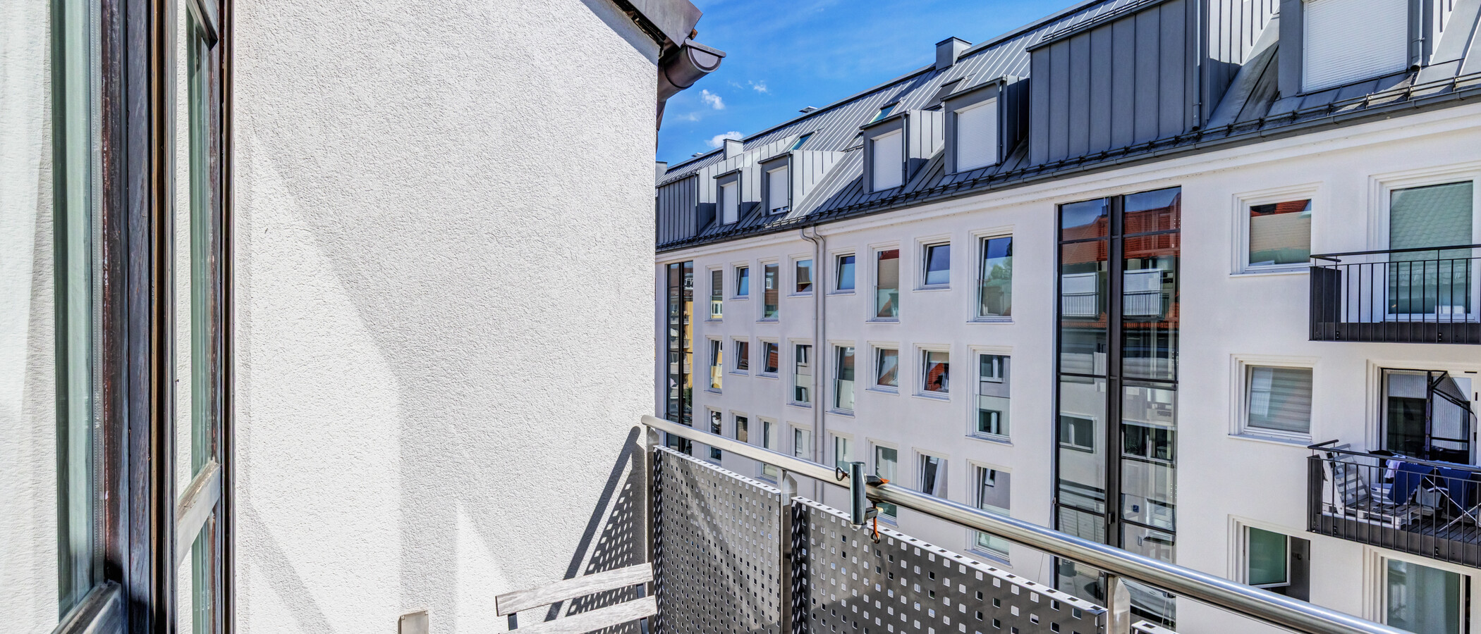 Mezonetno stanovanje z galerijo München Nymphenburg 01 Balkon 8333