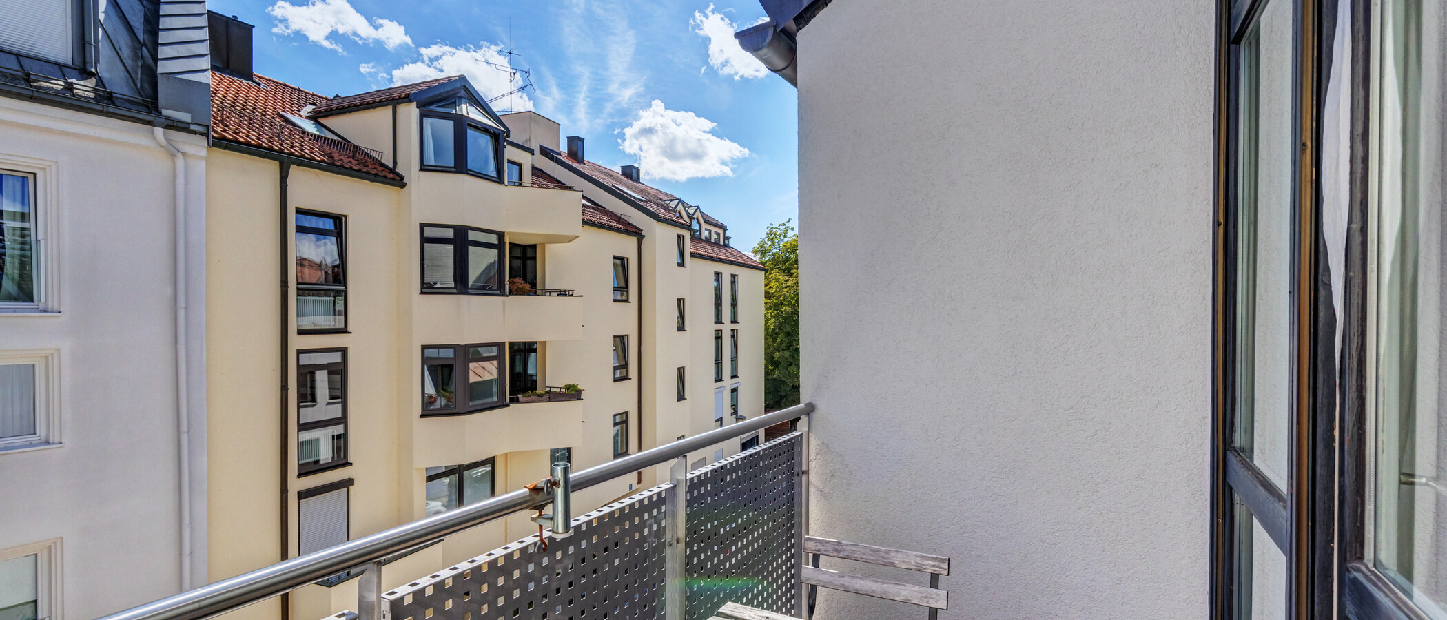 Mezonetno stanovanje z galerijo München Nymphenburg 02 Balkon 8333