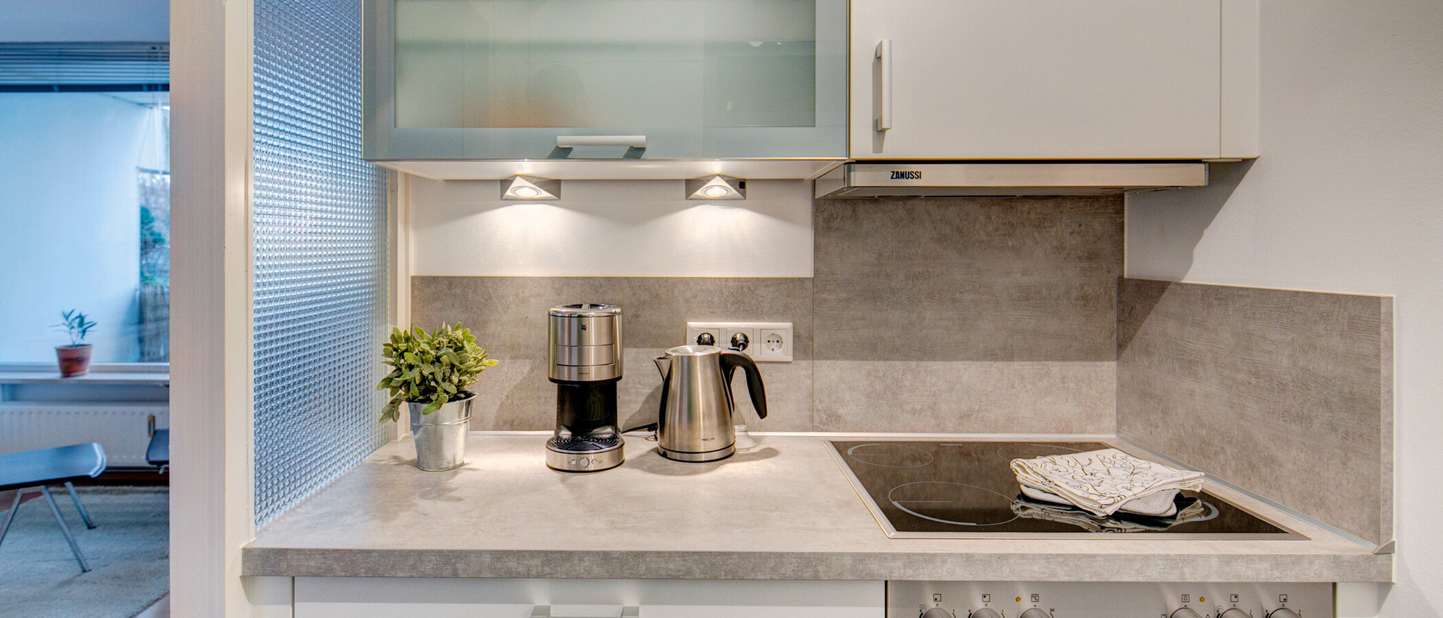 Lapos München Maxvorstadt - Westen 01 Konyha 8359