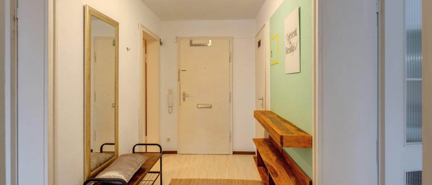 Plat München Englschalking 02 Coridor / hol 8399