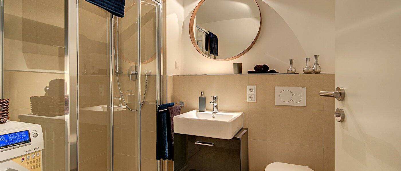 Ploché München Bogenhausen 01 Kúpeľňa 8432