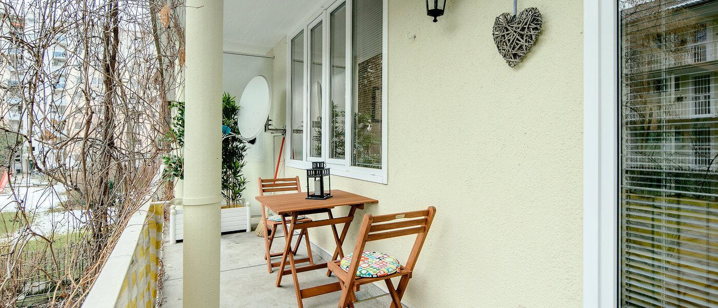 Flad München Bogenhausen 01 Balkon 8433