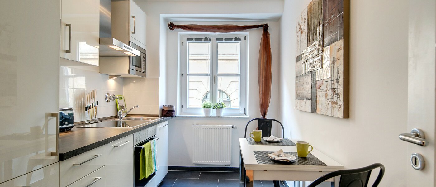 Lapos München Maxvorstadt - Universitätsviertel 01 Konyha 8499