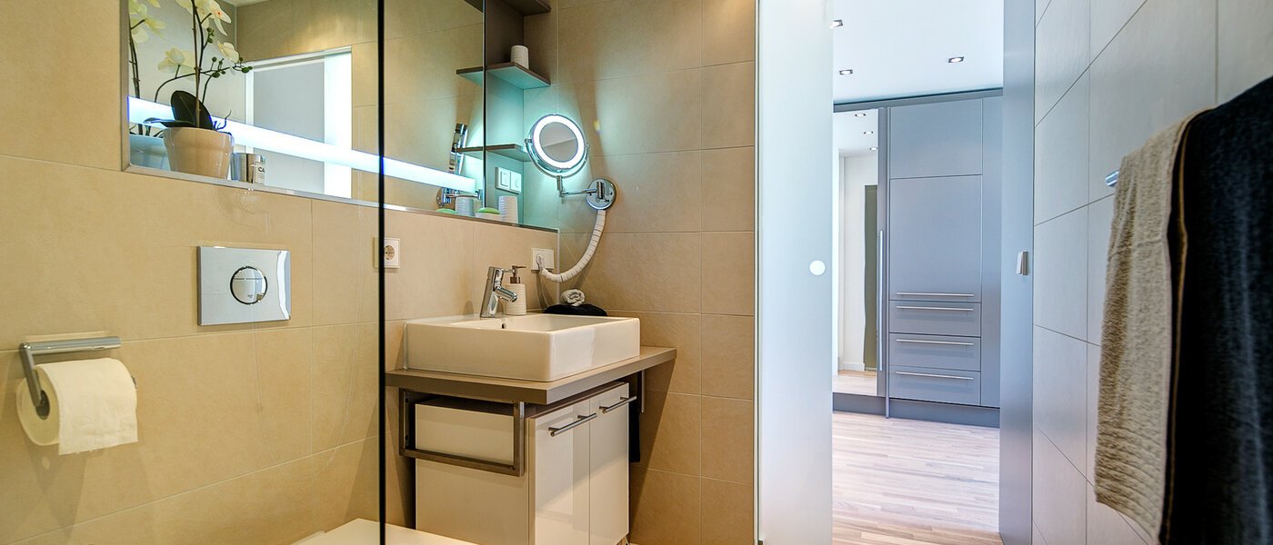 Flad München Bogenhausen 02 Badeværelse 8529