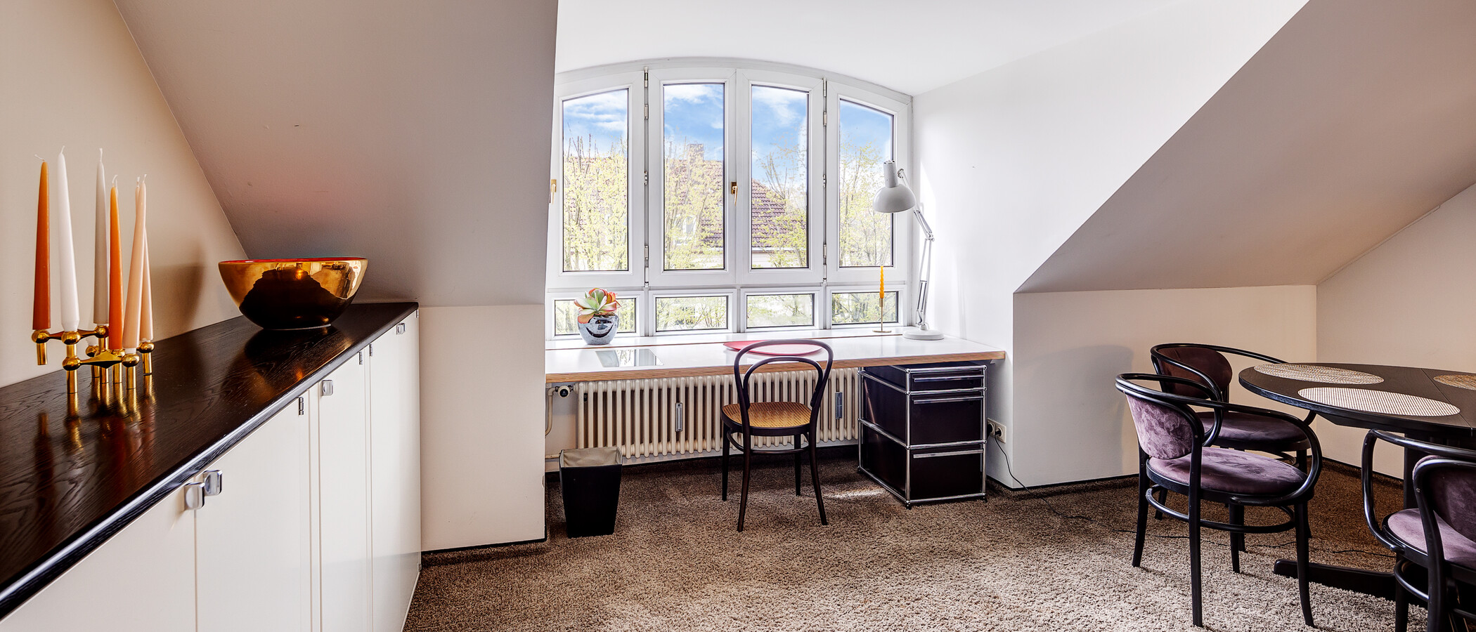 Zolder flat München Denning 05 Leefruimte 8585
