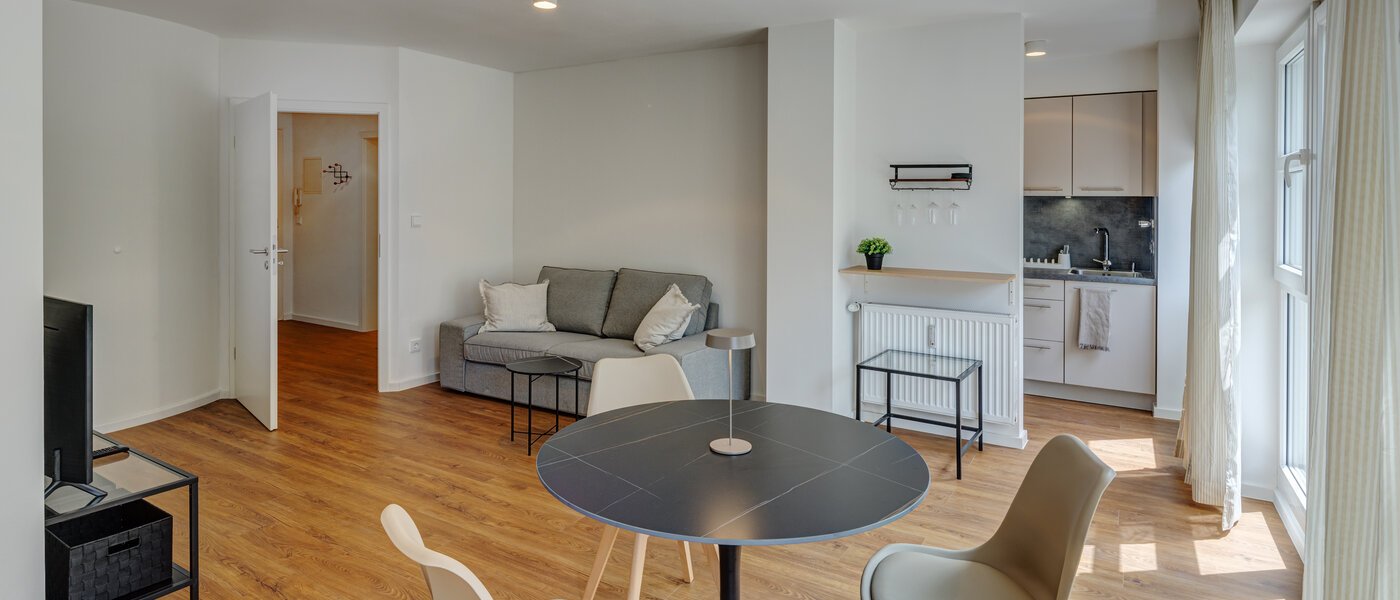 Lapos München Ramersdorf 01 Nappali 8588