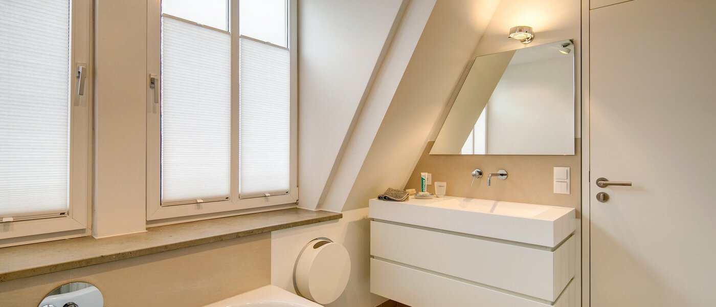 Плоский München Neuhausen 02 Ванна кімната 8591