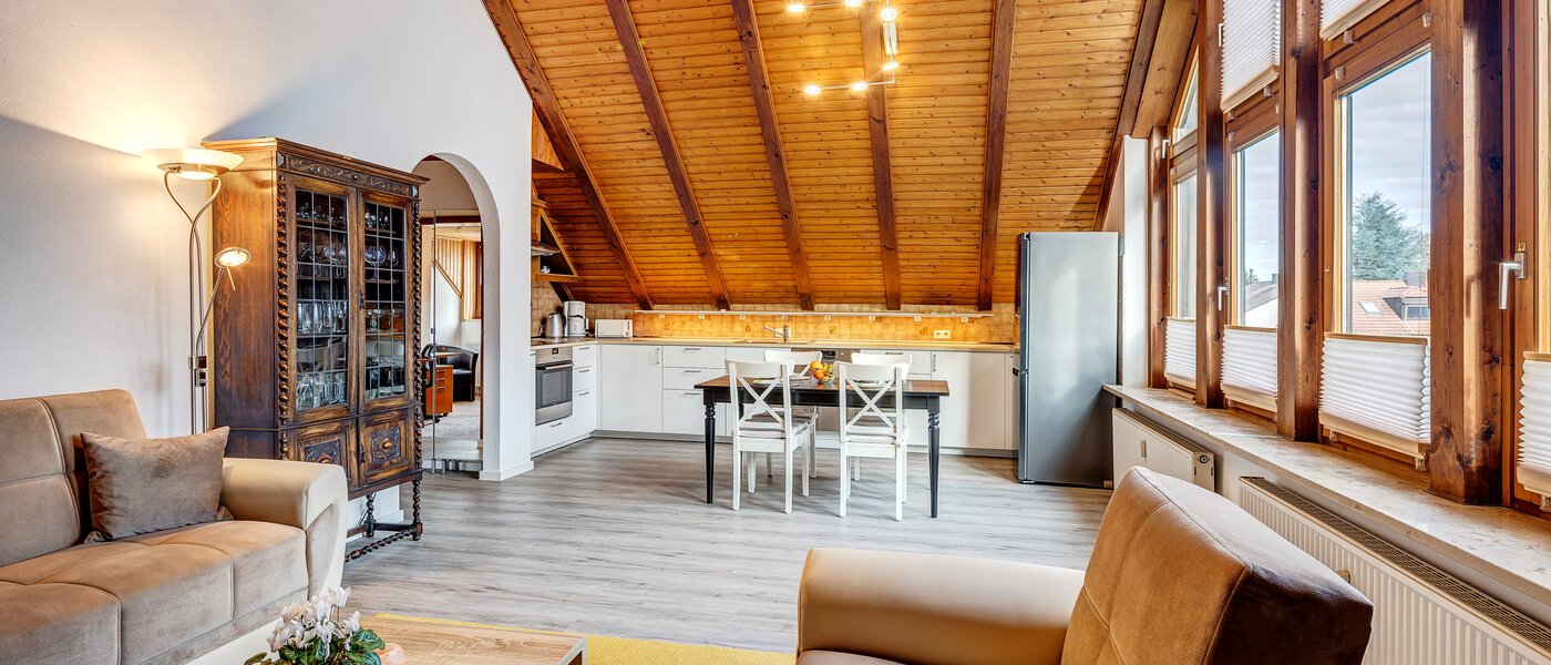 다락방 평면 München Berg am Laim 04 거실 공간 8602