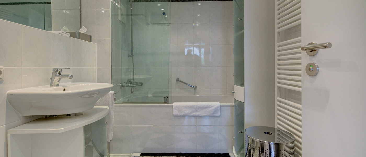 Галерия апартамент München Moosach 01 Баня 8607