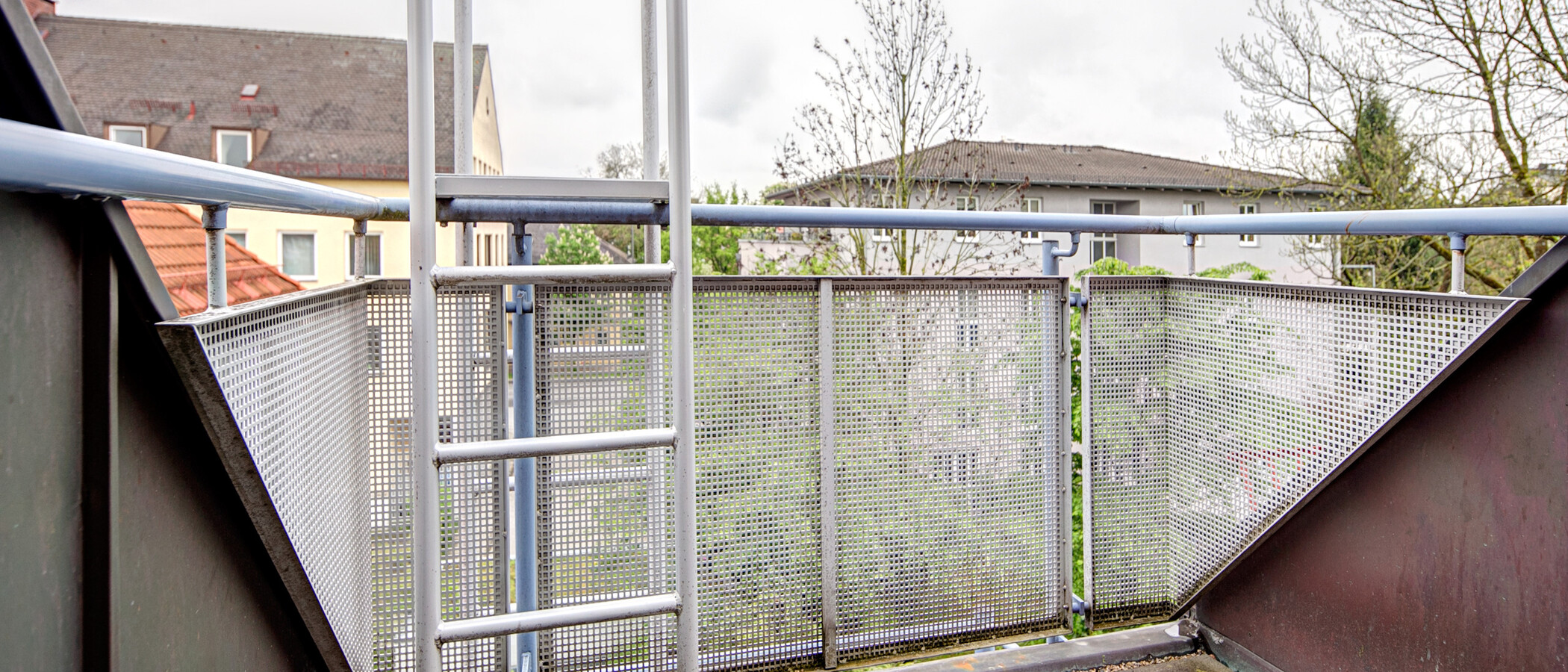 Tetőtéri lakás München Moosach 01 Erkély 8631