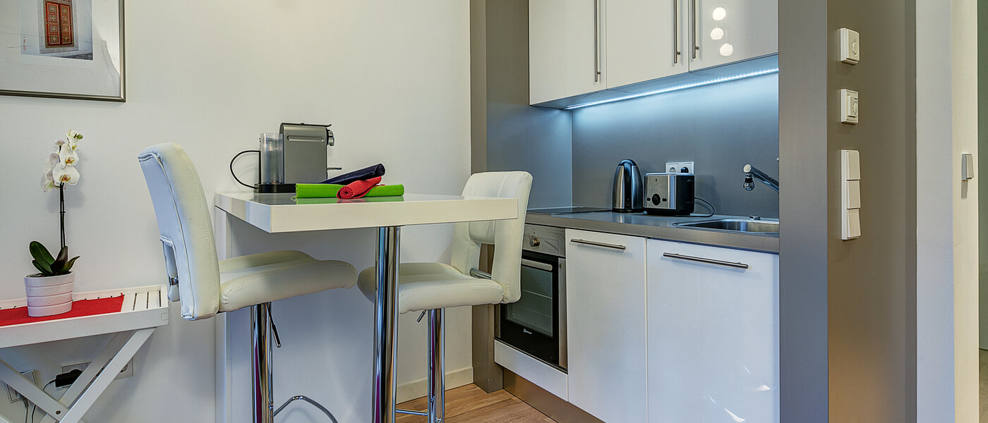 Lapos München Bogenhausen 01 Konyha 8661