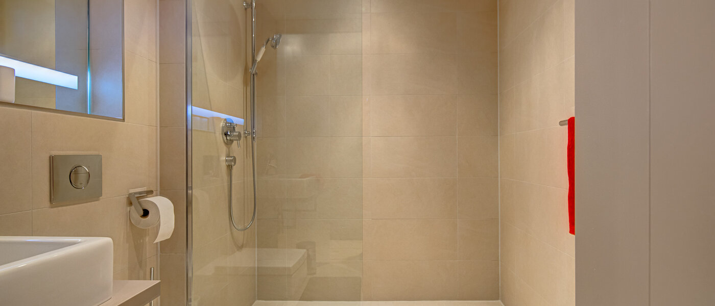 Lapos München Bogenhausen 01 Fürdőszoba 8661