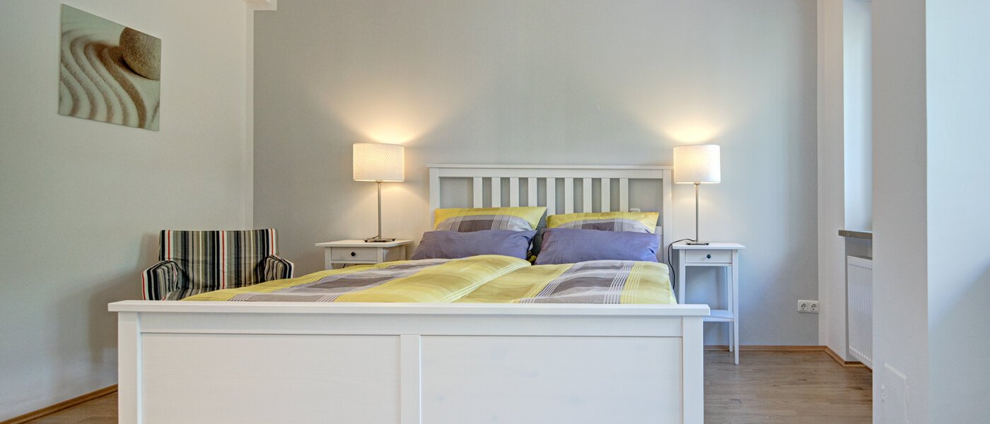 Ploché München Maxvorstadt - Westen 01 Spanie 8727