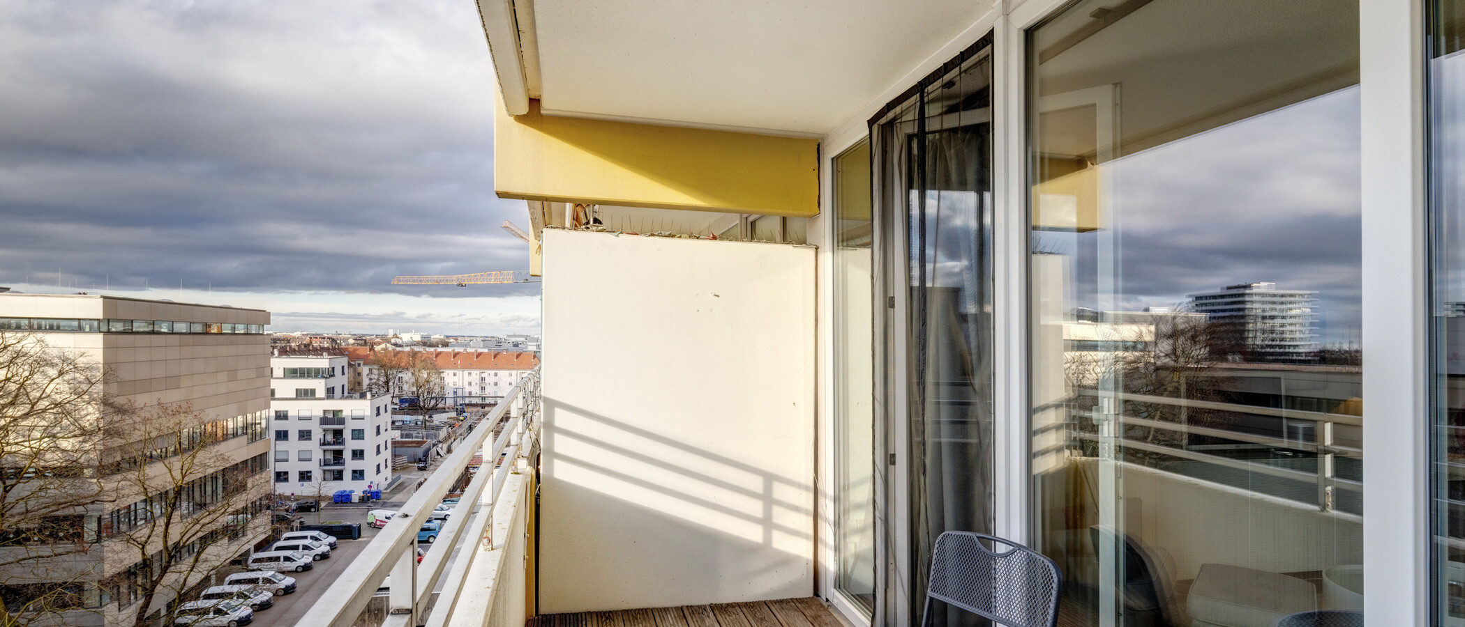 Плосък München Schwabing-Nord (zw. Leopoldstraße & Englischen Garten) 01 Балкон 8728