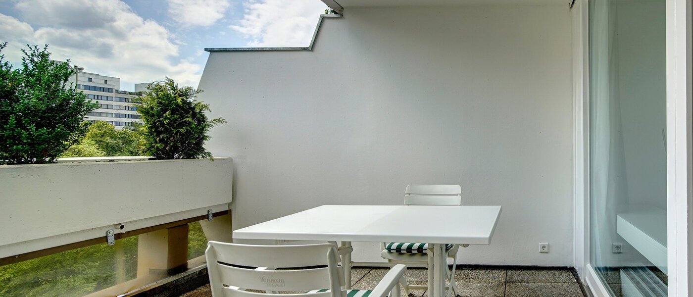 Flad München Olympiadorf 01 Balkon 8757