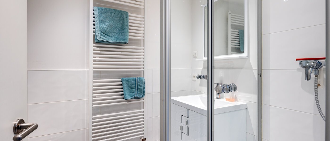 Ploché München Au-Haidhausen 02 Koupelna 8758