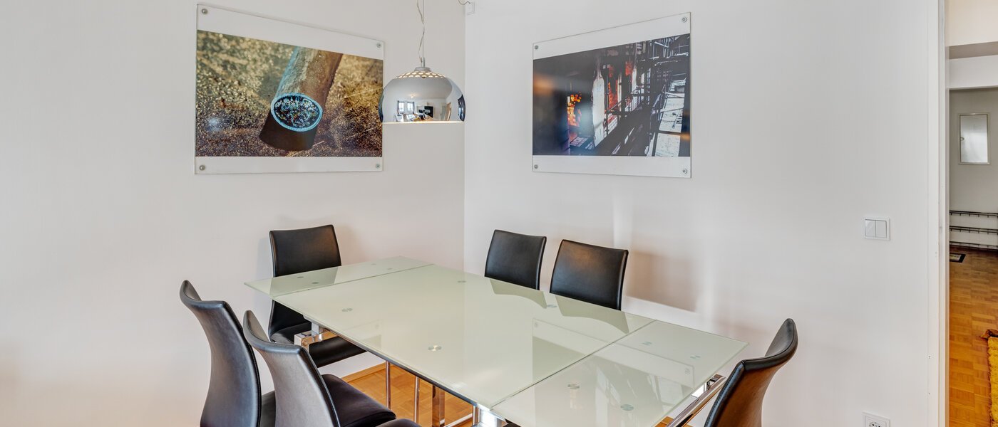 플랫 München Maxvorstadt 04 거실 8779