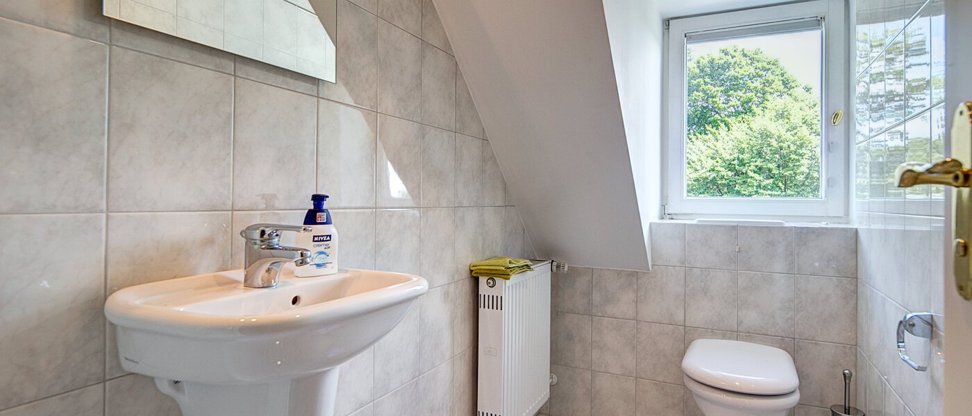 Loftslejlighed München Solln 01 Gæstetoilet 8785