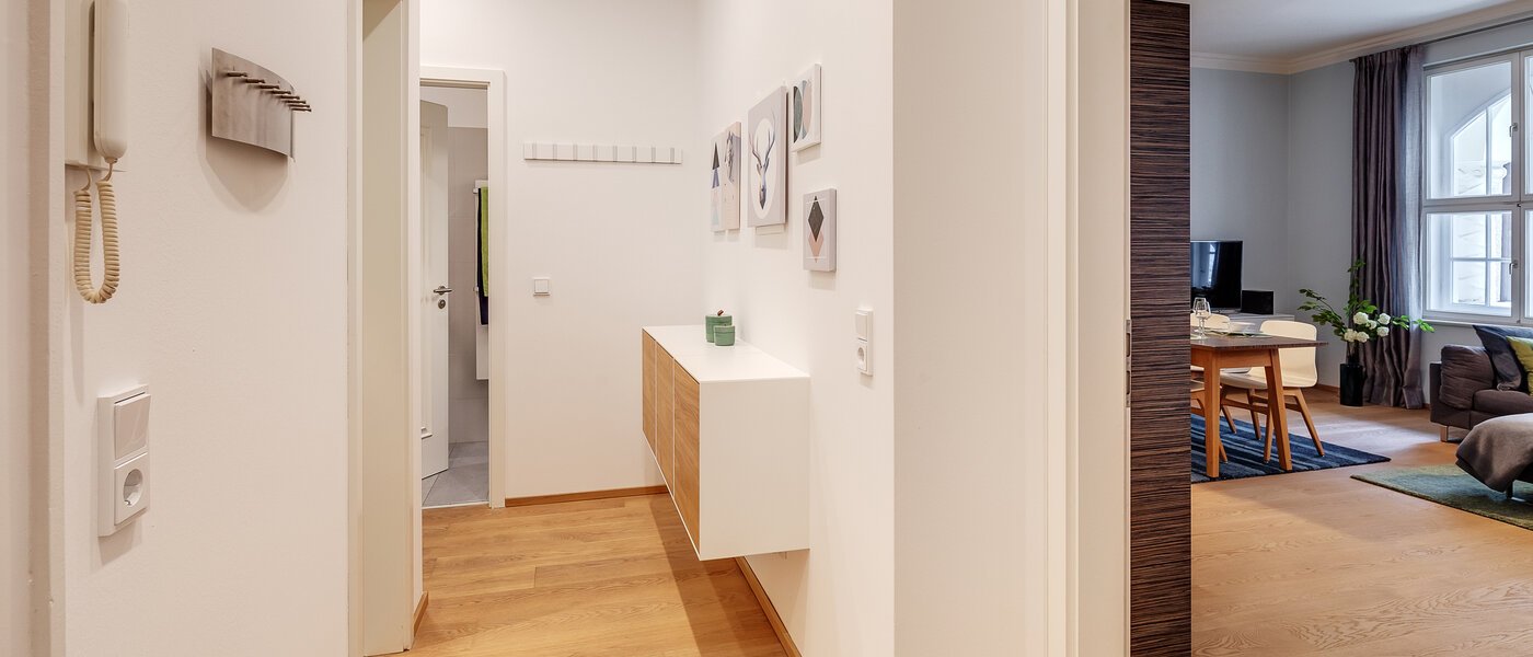 Ploché München Schwabing 03 Chodba/chodba 8837