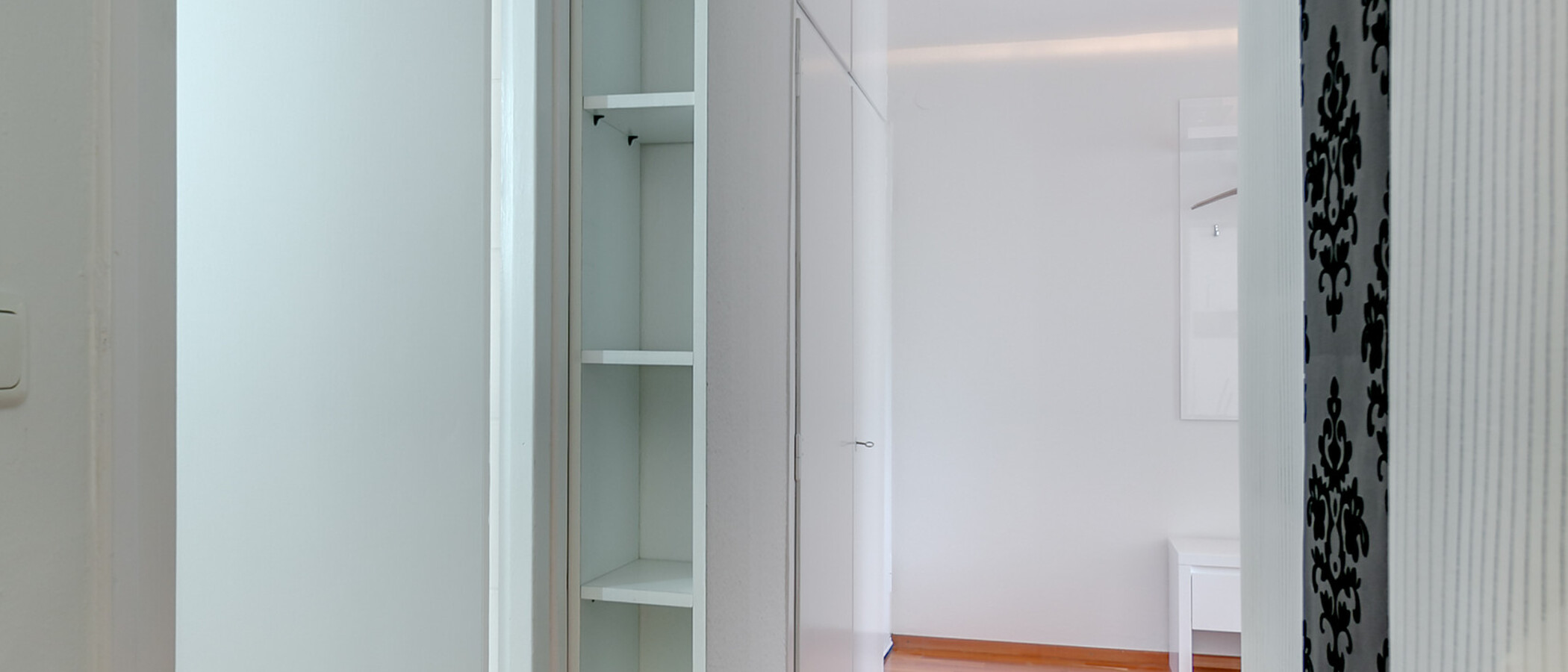 Επίπεδη München Schwabing-Nord (zw. Belgrad- & Leopoldstraße) 04 Διάδρομος/διάδρομος 8856