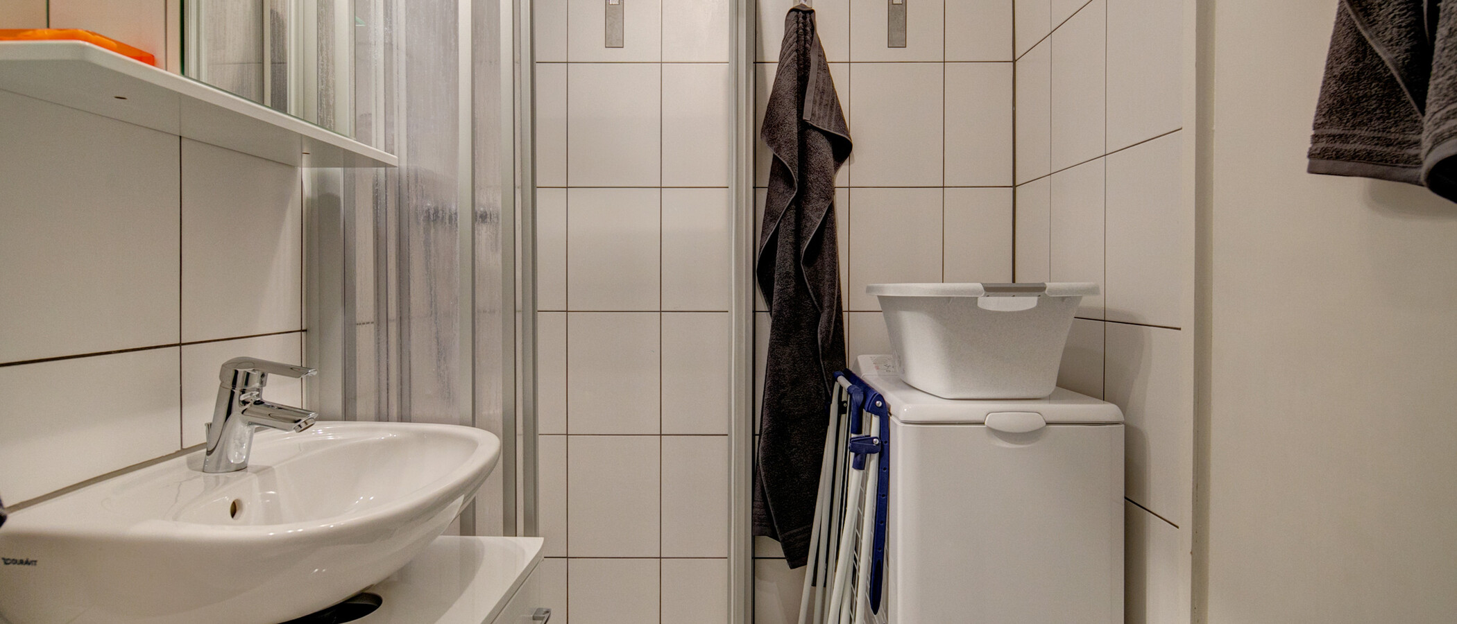 Lapos München Oberföhring 01 Fürdőszoba 8865
