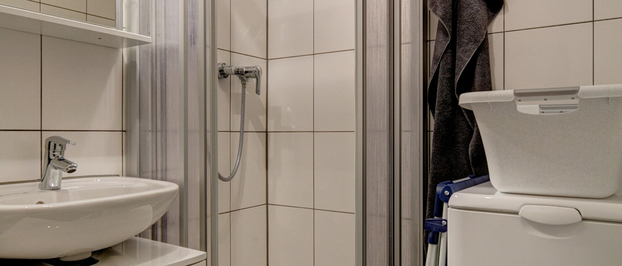 Lapos München Oberföhring 02 Fürdőszoba 8865