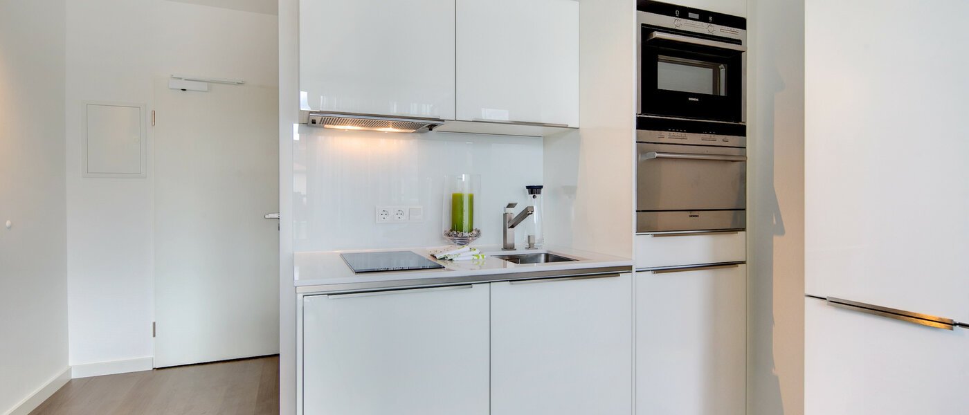 플랫 München Schwabing (rechts der Leopoldstraße) 01 복도/복도 8867