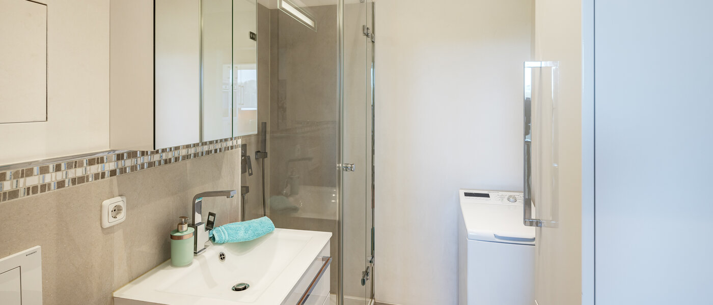 Lapos München Sendling-Westpark 01 Fürdőszoba 8875