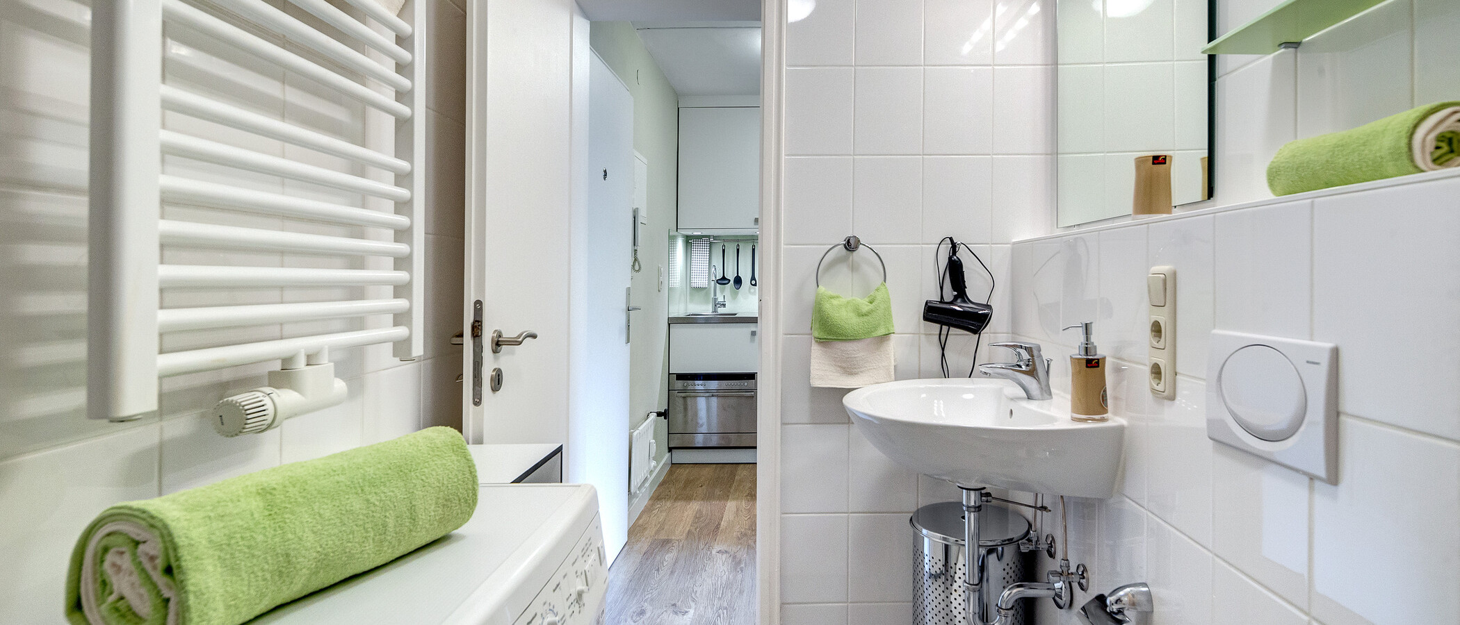 Ploché München Schwabing-West (rund um den Hohenzollernplatz) 02 Kúpeľňa 8939