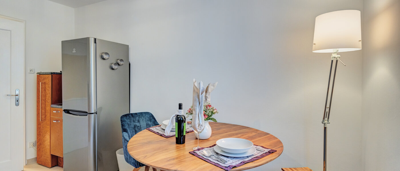 Ploché München Maxvorstadt - Rund um den Josephplatz 04 Kuchyně 8953