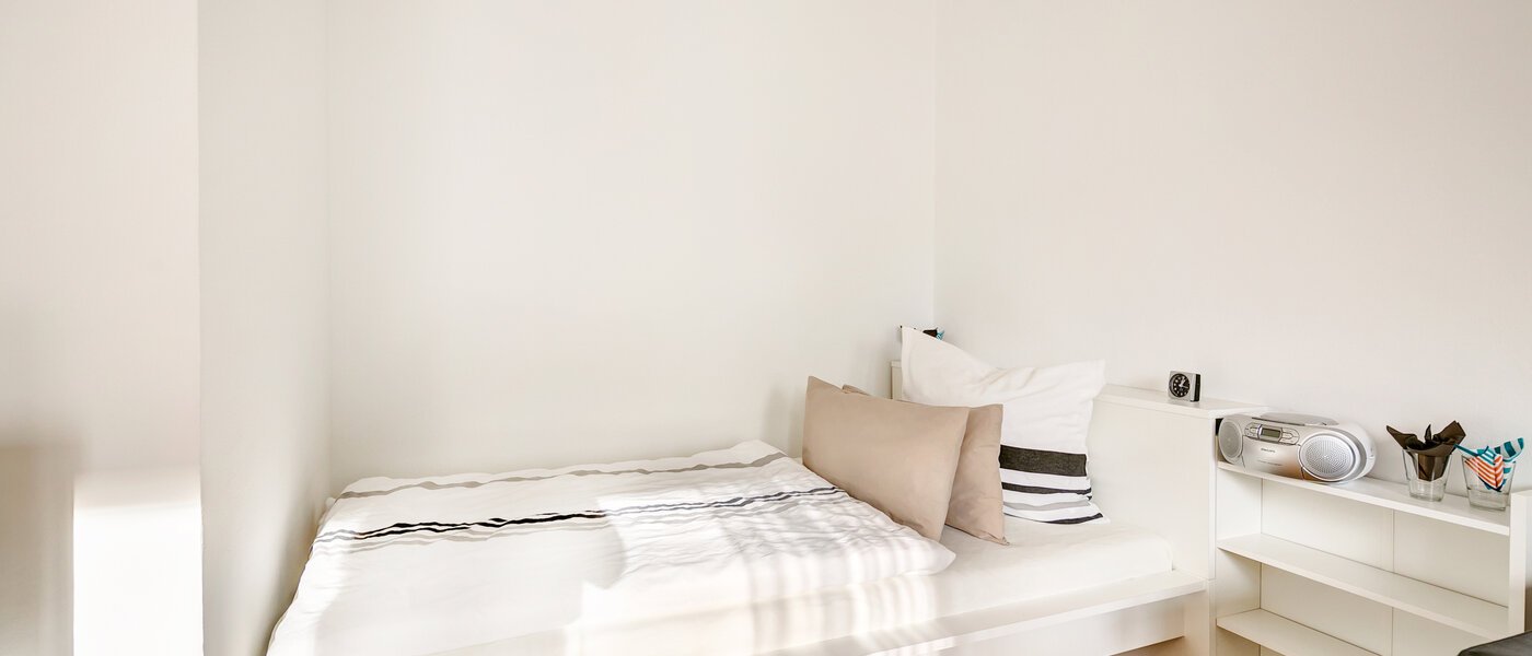 Platt München Milbertshofen 01 Sovande 8978