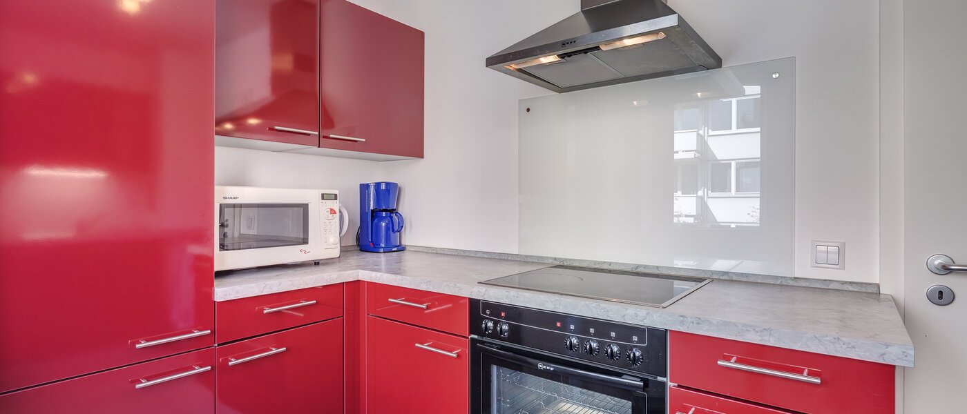 Ploché München Neuhausen 01 Kuchyňa 8994