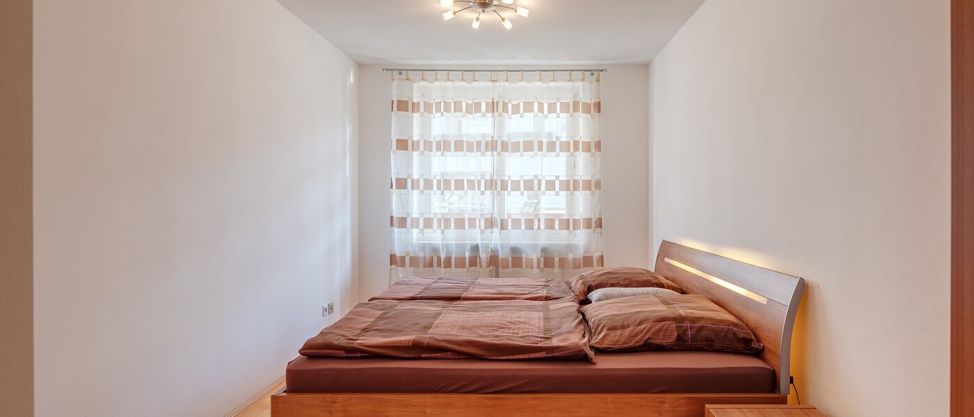 Ploché München Neuhausen 01 Spálňa 8994