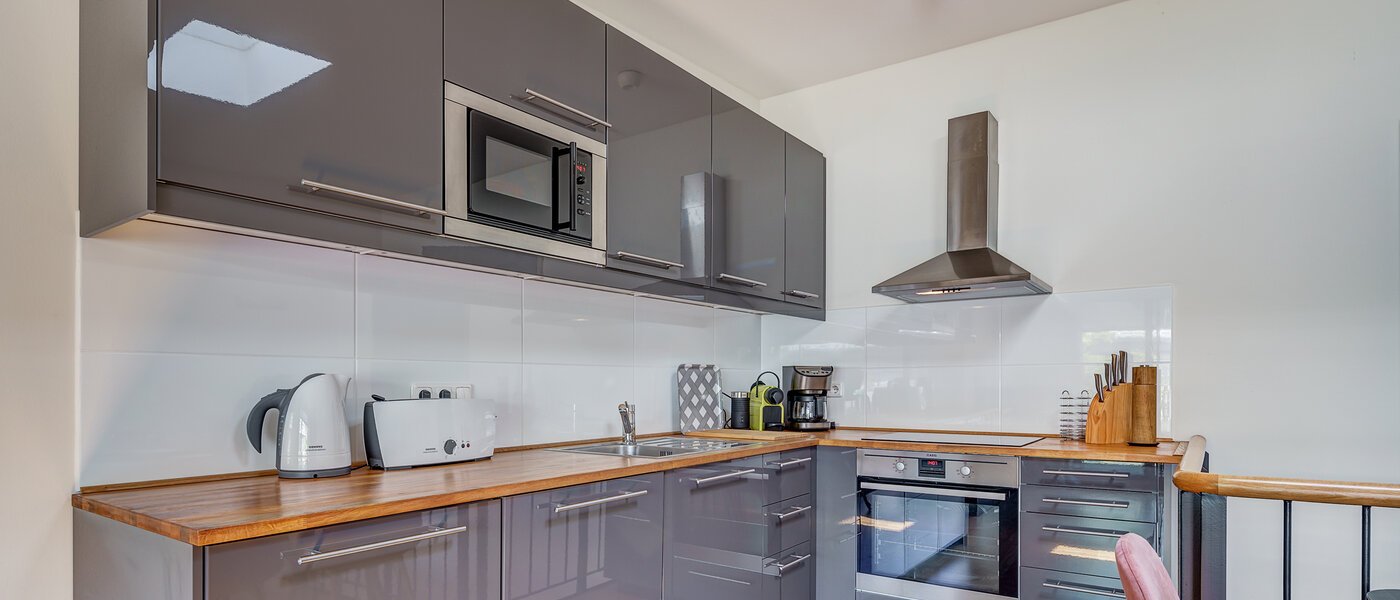 Stanovanje s strešno teraso München Altstadt 01 Kuhinja 9009