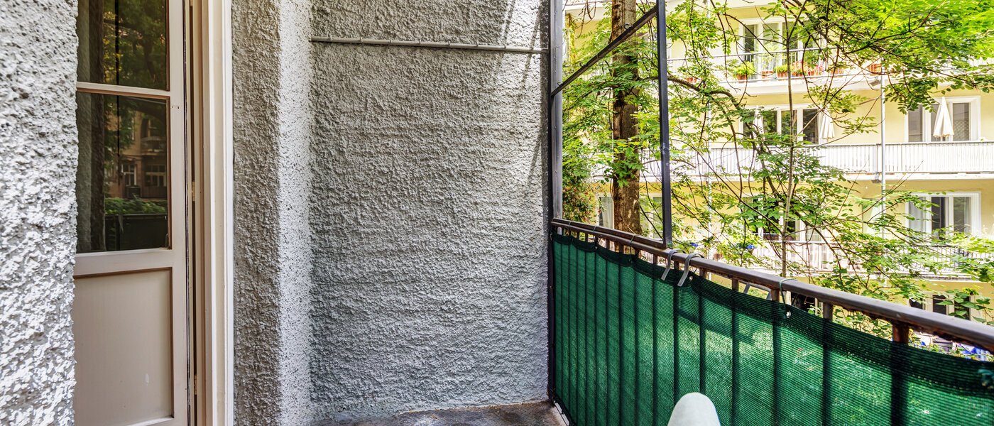 Плоский München Schwabing-West (rund um den Hohenzollernplatz) 02 Балкон 9021