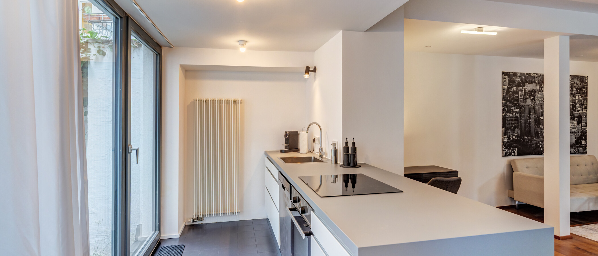 Ploché München Sendling 01 Kuchyně 9053