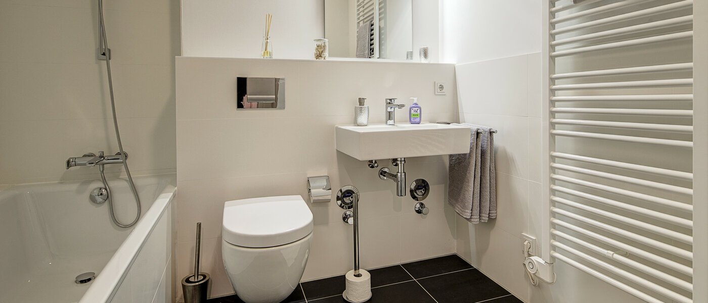 Płaski München Neuhausen 01 Łazienka 9058