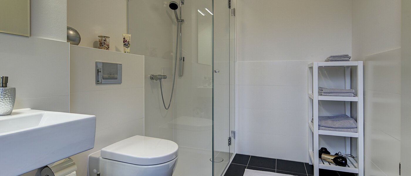 Płaski München Neuhausen 01 2. łazienka 9058