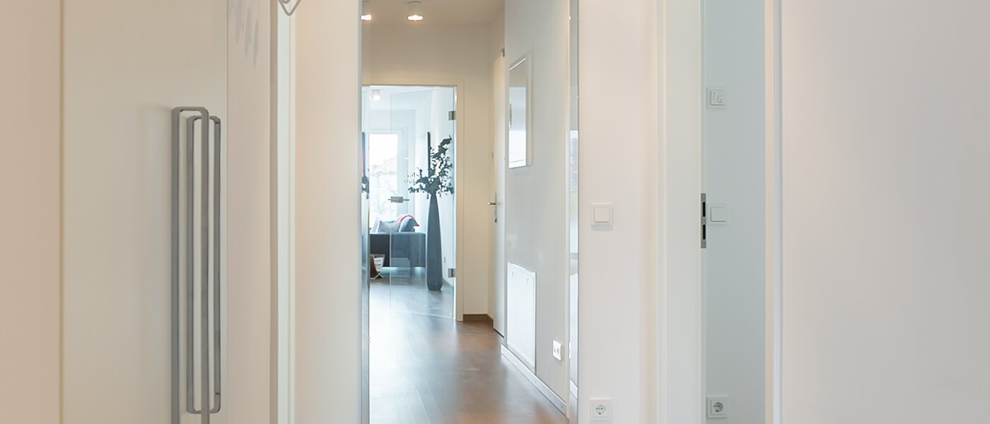 Ploché München Neuhausen 01 Chodba/priestor 9058